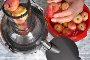Простой рецепт для приготовления яблочного вина в домашних условиях