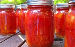 Как приготовить томаты в соку