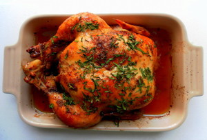 Запеченная курица в духовке - рецепт блюда