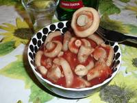 Способ приготовления грибов в томатном соусе