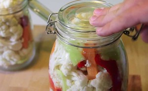 Рецепт вкусной маринованной цветной капусты на зиму