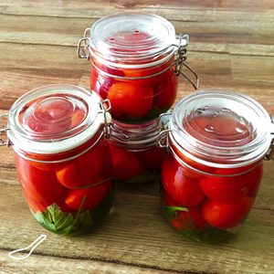 Простой рецепт приготовления помидоровой заготовки