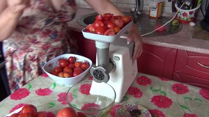 Арбузы в томатном соке - вкусный рецепт