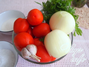 Домашний томатный соус с луком