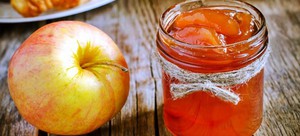 Варенье из яблок - 3 способа приготовления в домашних условиях
