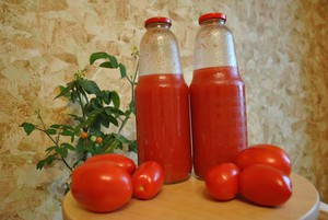 Как приготовить томатный сок на зиму