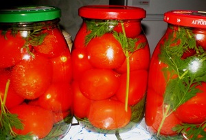 Помидоры консервированные с зеленью от морковки - интересный рецепт
