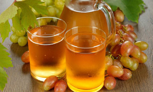 Полезный виноградный сок